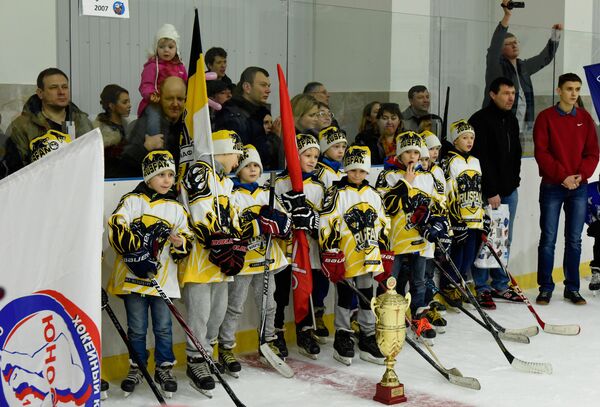 Хоккей в Ялте Хоккей в Ялте