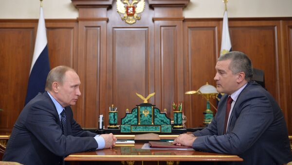 Рабочая встреча президента РФ В. Путина с главой Республики Крым С. Аксеновым