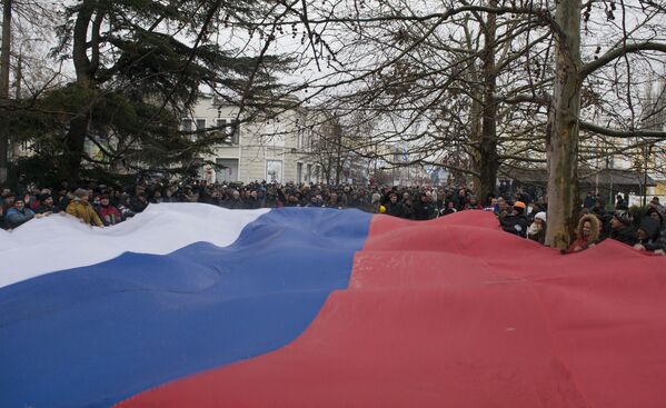 Ситуация в Симферополе 27 февраля 2014 года.
