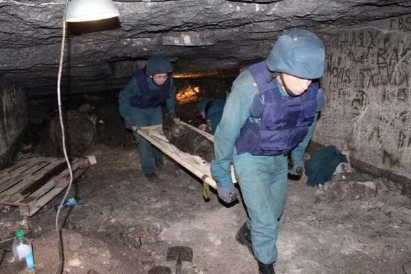 Пиротехники обезвредили 16 авиабомб из Багеровских каменоломен Керчи Пиротехники обезвредили 16 авиабомб из Багеровских каменоломен Керчи