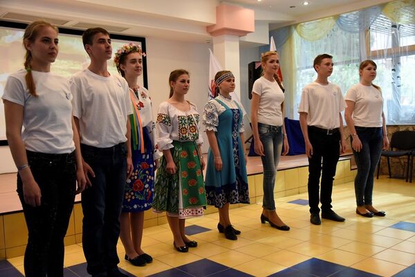 Приднестровские дети в Артеке встретились с крымским властями Приднестровские дети в Артеке встретились с крымским властями
