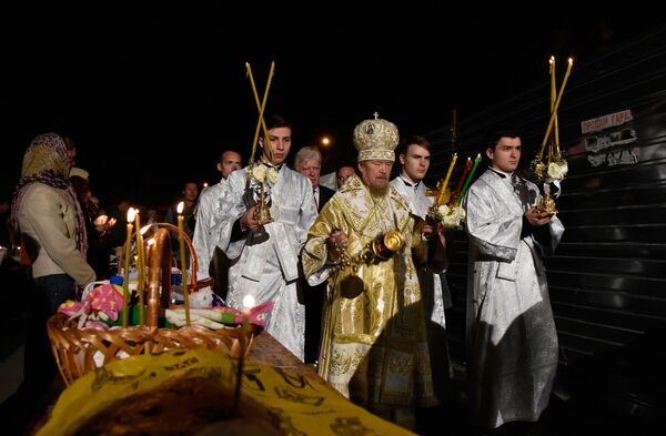 Пасхальное богослужение в Симферополе Пасхальное богослужение в Симферополе