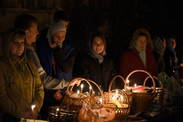 Пасхальное богослужение в Симферополе Пасхальное богослужение в Симферополе