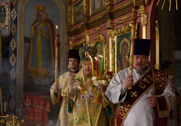 Пасхальное богослужение в Симферополе Пасхальное богослужение в Симферополе