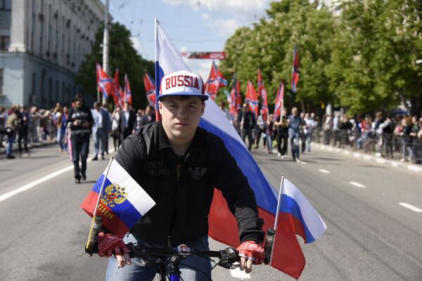 Первомайская демонстрация в Симферополе