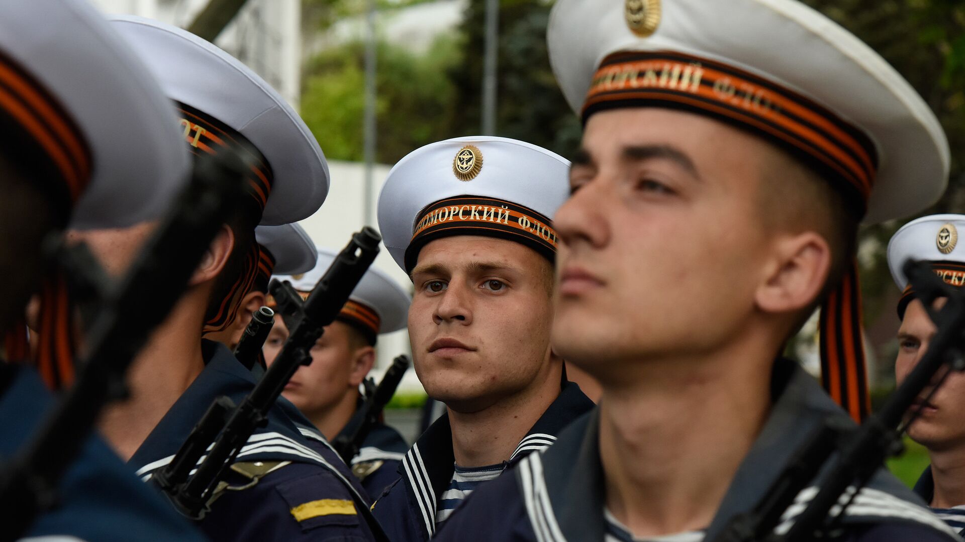 Репетиция военного парада в честь Дня Победы в Севастополе - РИА Новости, 1920, 25.04.2024