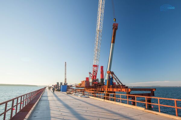 Сооружение опор Крымского моста Сооружение опор Крымского моста