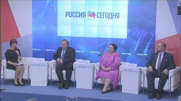 Пресс-конференция, посвященная визиту с 15 по 20 мая в Крым главы Российского императорского дома, великой княгини Марии Владимировны и великого князя Георгия Михайловича в связи со столетием со дня последнего посещения полуострова императором Николаем II и его августейшей семьей Пресс-конференция, посвященная визиту с 15 по 20 мая в Крым главы Российского императорского дома, великой княгини Марии Владимировны и великого князя Георгия Михайловича в связи со столетием со дня последнего посещения полуострова императором Николаем II и его августейшей семьей