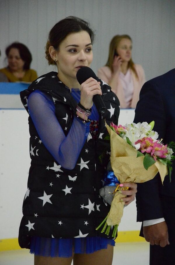 Всероссийский чемпионат по фигурному катанию на коньках Кубок 5-кратной чемпионки России Елены Водорезовой в Ялте. Первая Олимпийская чемпионка России по фигурному катанию Аделина Сотникова Всероссийский чемпионат по фигурному катанию на коньках Кубок 5-кратной чемпионки России Елены Водорезовой в Ялте. Первая Олимпийская чемпионка России по фигурному катанию Аделина Сотникова