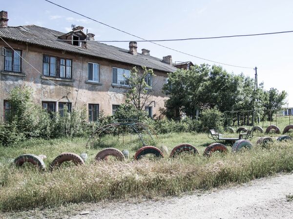 Аварийные дома в санитарно-защитной зоне строящегося Крымского моста Аварийные дома в санитарно-защитной зоне строящегося Крымского моста