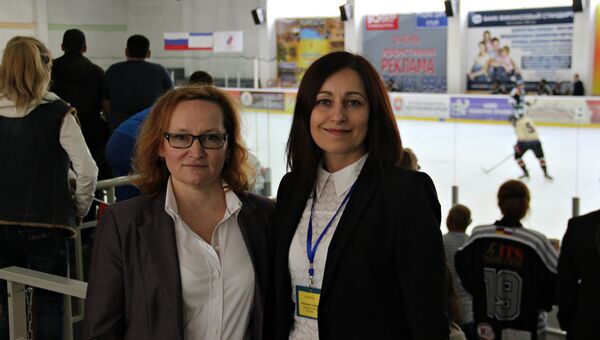 Члены немецкой делегации (слева направо): Мария Шнайдер и Татьяна Шершеф