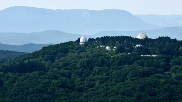 Крым с высоты птичьего полета. Крымская астрофизическая обсерватория Крым с высоты птичьего полета. Крымская астрофизическая обсерватория