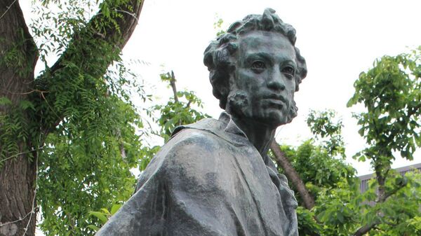 Памятник Пушкину в Симферополе