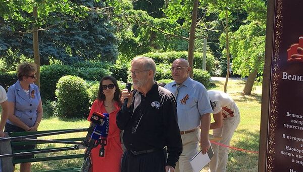 Члены американской делегации, которые находятся в Крыму с ознакомительным визитом, побывали на приеме для ялтинских ветеранов в Ливадийском дворце