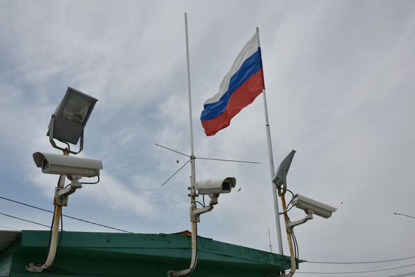 Камеры видеонаблюдения на пункте пропуска Джанкой на границе России и Украины Камеры видеонаблюдения на пункте пропуска Джанкой на границе России и Украины