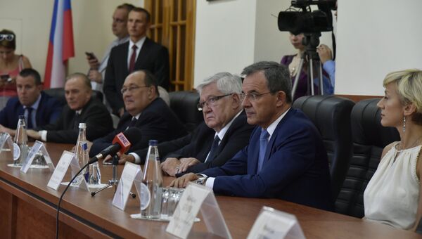Встреча в Севастополе с членами делегации французских парламентариев, которую возглавляет депутат Национального собрания Франции Тьерри Мариани