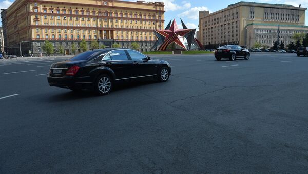 Здание ФСБ - Федеральной службы безопасности (ранее КГБ - Комитет государственной безопасности) на Лубянской площади в Москве