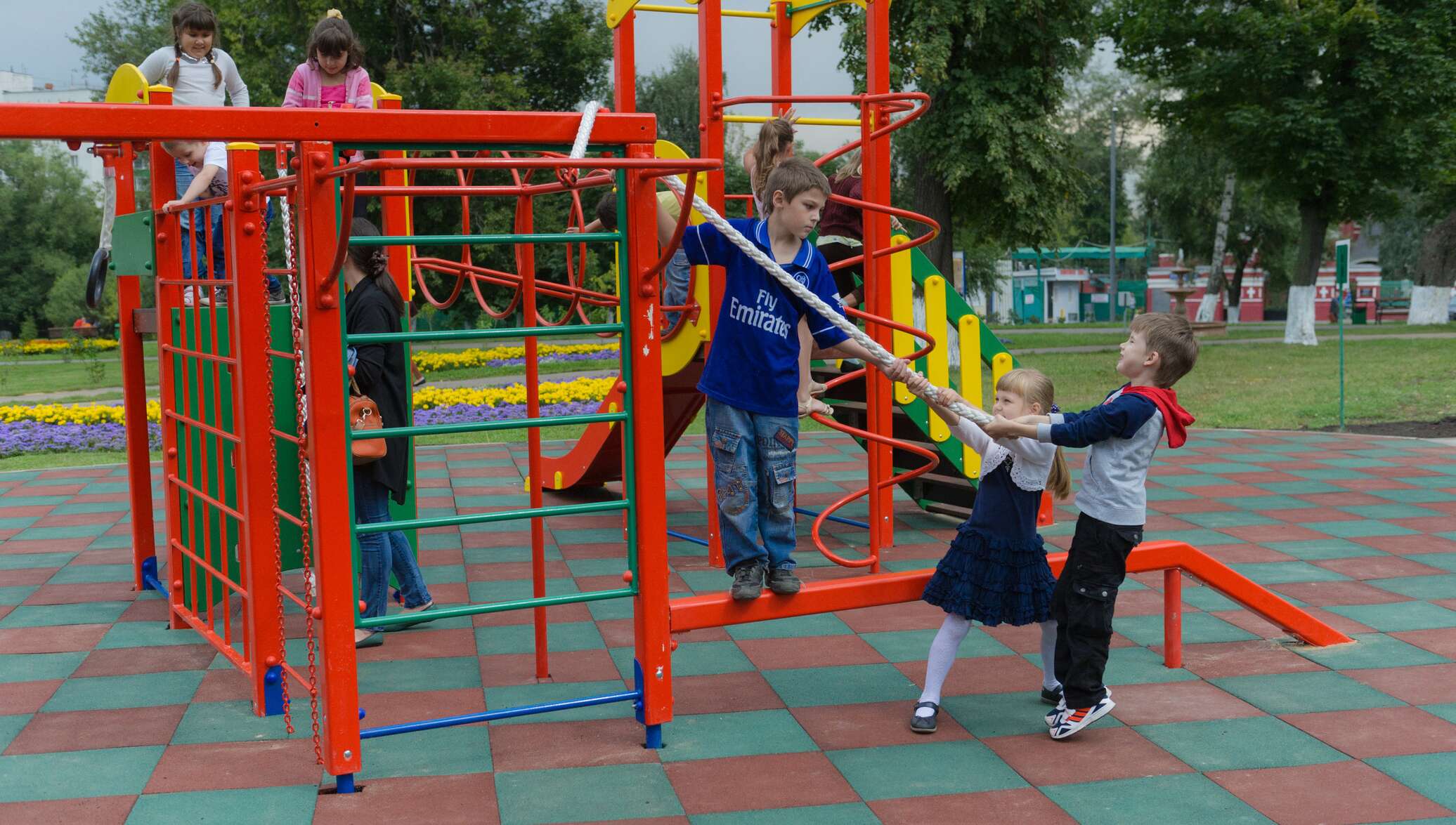 Можно ли играть на площадках. Детские площадки. Спортивная площадка. Детские дворовые площадки. Детские спортивные площадки.
