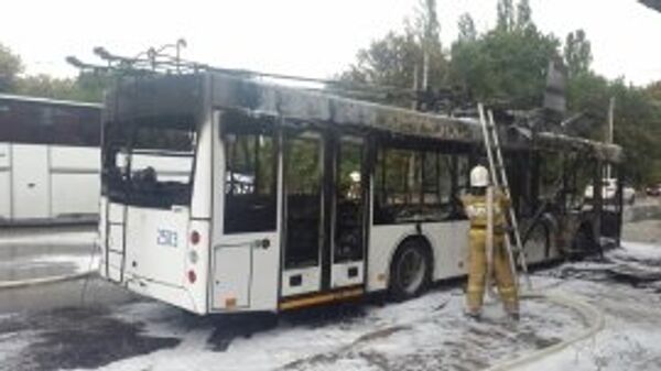 Загорание троллейбуса в Симферополе Загорание троллейбуса в Симферополе