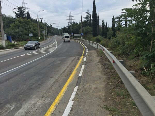 Завершен ремонт аварийного участка дороги Симферополь – Алушта – Ялта в районе поселка Массандра Завершен ремонт аварийного участка дороги Симферополь – Алушта – Ялта в районе поселка Массандра