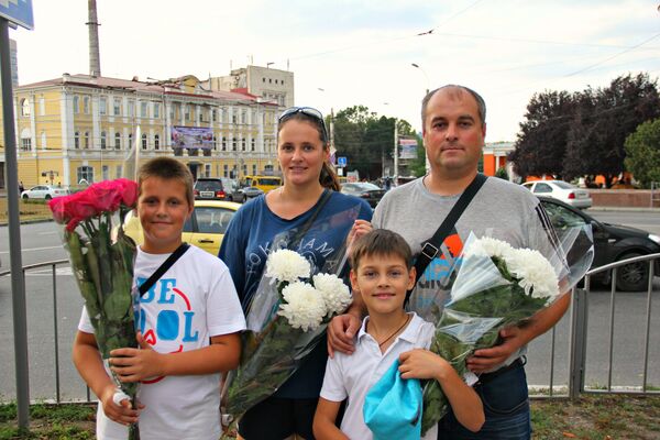 Юлия и Борис - симферопольская семья с сыновьями-школьниками