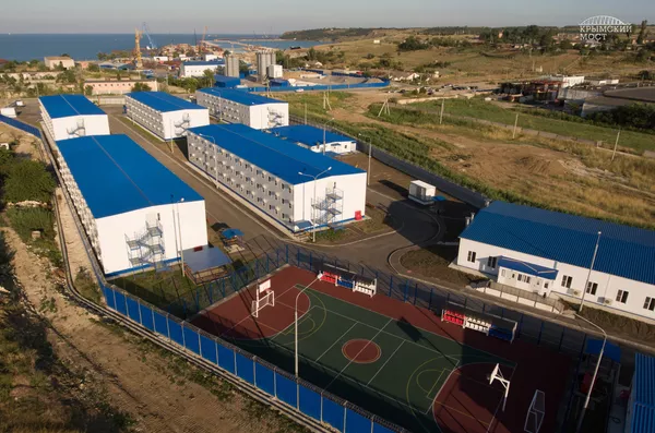 Рабочие завершили строительство временной инфраструктуры Крымского моста Рабочие завершили строительство временной инфраструктуры Крымского моста