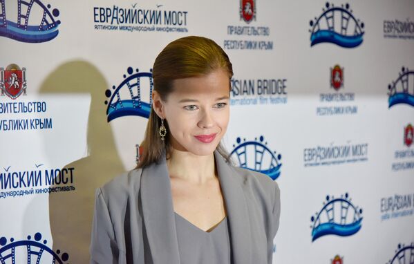 Открытие первого международного кинофестиваля Евразийский мост в Ялте. Актриса Катерина Шпица