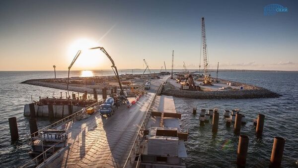 Строители моста в Крым и подходов к нему подвели итоги весенне-летнего строительного сезона