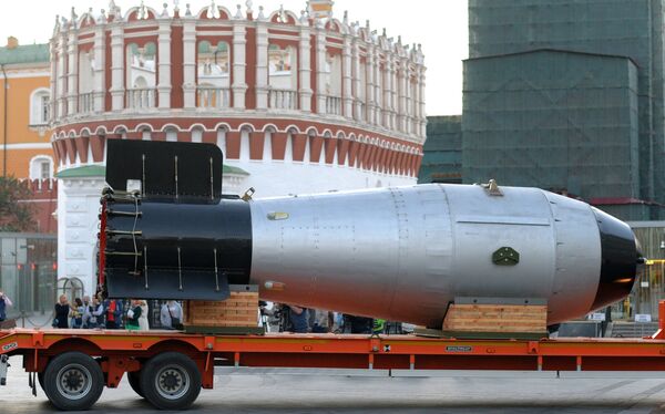 Копия термоядерной Царь-бомбы доставлена в Москву Копия термоядерной Царь-бомбы доставлена в Москву