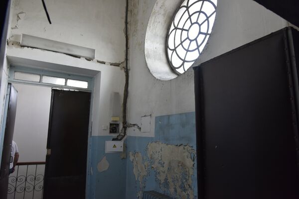 Здание караимской кенасы в Симферополе Здание караимской кенасы в Симферополе