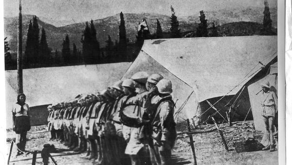 Отряд на линейке в лагере Артек.1925 год