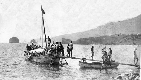 Морская прогулка в лагере Артек. 1927 год