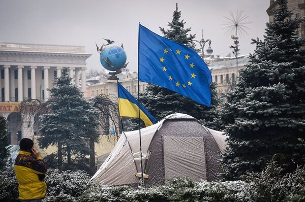 Палаточный лагерь сторонников евроинтеграции Украины на площади Независимости в Киеве. Палаточный лагерь сторонников евроинтеграции Украины на площади Независимости в Киеве.