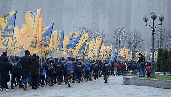 Марш активистов Азова в Киеве