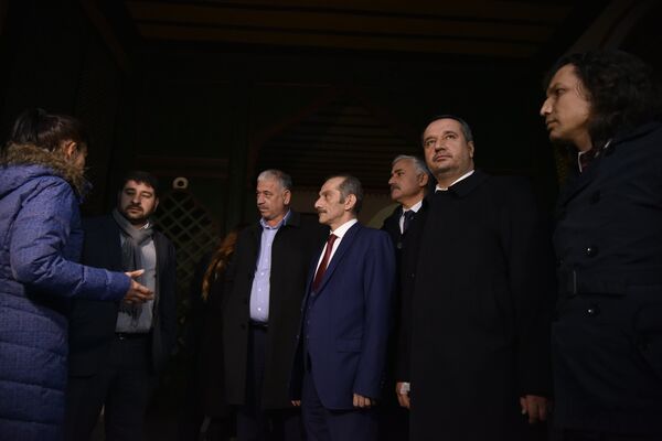 Посещение турецкой делегацией Ханского дворца в Бахчисарае Посещение турецкой делегацией Ханского дворца в Бахчисарае