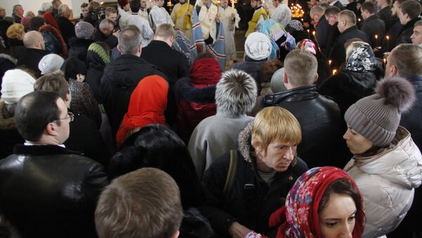 Панихида в В Кафедральном соборе Святого Александра Невского в Симферополе по погибшим в результате крушения самолета Ту-154