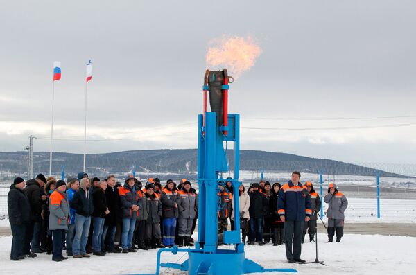 Начало подачи газа в Крым с материковой России Начало подачи газа в Крым с материковой России
