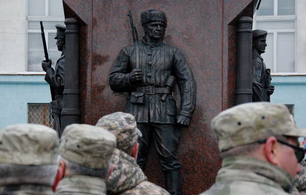 Открытие памятника Народному ополчению всех времен в Симферополе Открытие памятника Народному ополчению всех времен в Симферополе