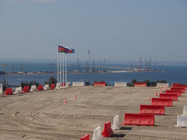 Строящийся участок дороги от трассы М-25 до Керченского пролива и будущей трассы Таврида Строящийся участок дороги от трассы М-25 до Керченского пролива и будущей трассы Таврида
