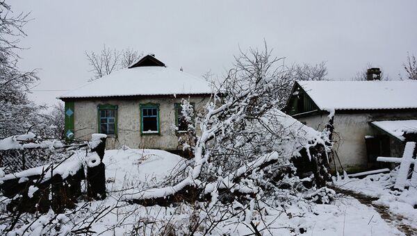 Жилые дома на линии соприкосновения в Донбассе