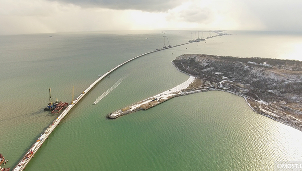 Строительство моста через Керченский пролив. Декабрь 2016 года
