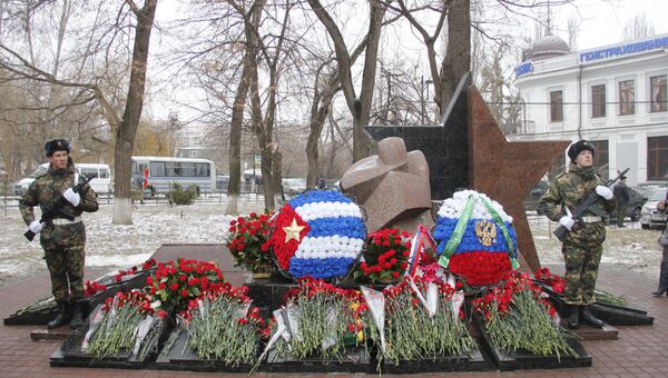 Возложение цветов к памятнику Крымчанам, погибшим в Афганистане