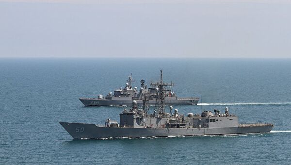 Боевые корабли НАТо в Черном море. Архивное фото