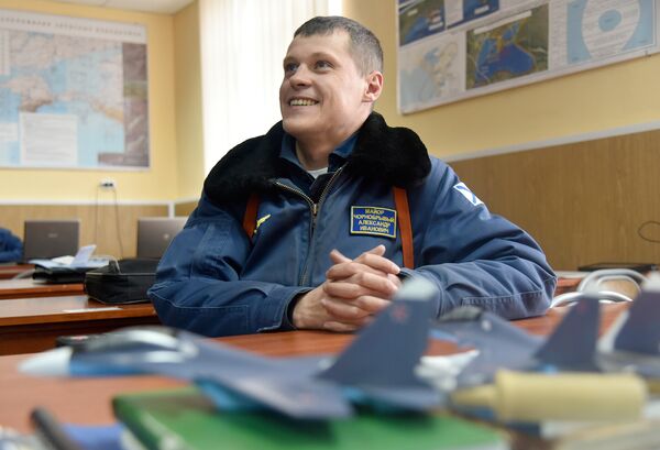 Замкомандира Первой авиационной эскадрильи майор Александр Чернобрывый Замкомандира Первой авиационной эскадрильи майор Александр Чернобрывый