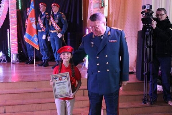 Елизавета Куклишина и начальник Главного управления МЧС России по Республике Крым Сергей Шахов Елизавета Куклишина и начальник Главного управления МЧС России по Республике Крым Сергей Шахов