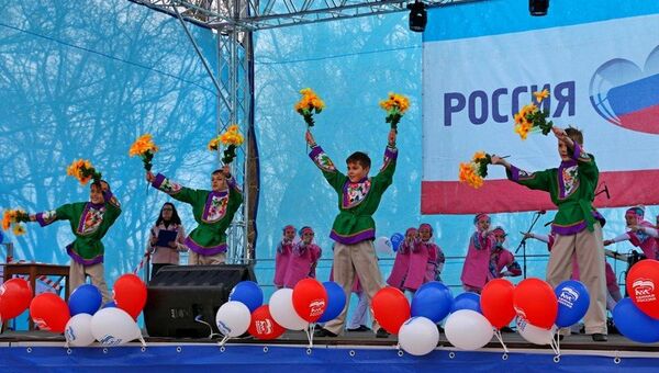 В Керчи прошли праздничные мероприятия в честь третьей годовщины воссоединения Крыма с Россией