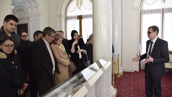 Делегация иностранных депутатов посетила Ливадийский дворец в Ялте. 19 марта 2017 года
