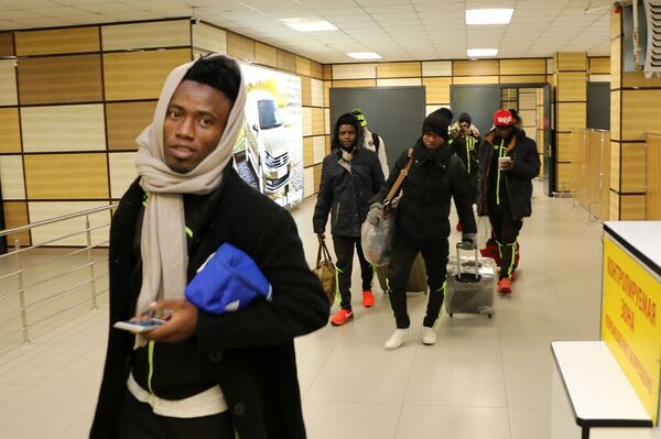 Футбольный клуб FC Yaounde II Academy из Камеруна, прибывший в Крым для участия в турнире, проводившемся с 8 по 25 февраля 2017 года Футбольный клуб FC Yaounde II Academy из Камеруна, прибывший в Крым для участия в турнире, проводившемся с 8 по 25 февраля 2017 года