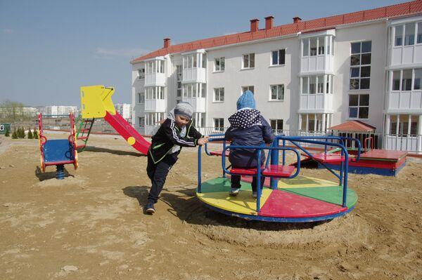 Новые дома для переселенцев из зоны строительства моста через Керченский пролив Новые дома для переселенцев из зоны строительства моста через Керченский пролив
