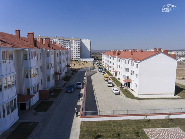 Новые дома для переселенцев из зоны строительства моста через Керченский пролив Новые дома для переселенцев из зоны строительства моста через Керченский пролив